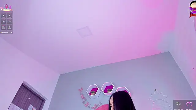 StefanyWilliams  online show from 02-08-25, 05:40