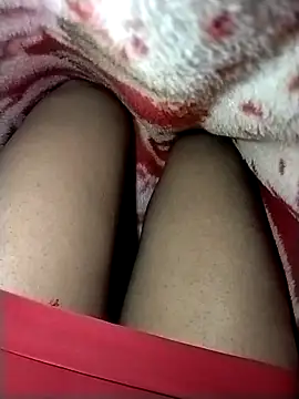 Snapshot of rohitlov150 chatting on 12-21-25, 11:01 rohitlov150 online show from 12-21-25, 11:01