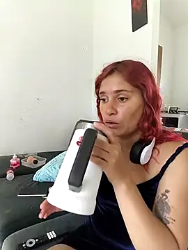 Scarlett-Leh online show from 01-18-26, 04:55