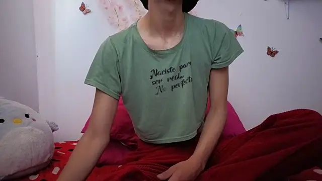 Safiro Queen online show from 12-16-25, 03:17