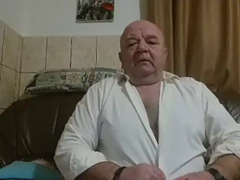 fullballs6 online show from 02-02-25, 03:10