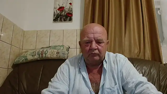 fullballs6 online show from 09-16-25, 01:17