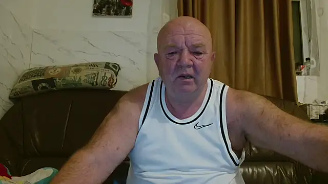 fullballs6 online show from 12-16-25, 03:55