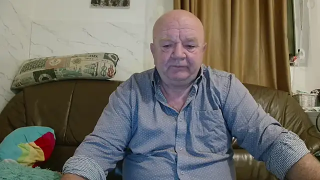 fullballs6 online show from 12-19-25, 03:02