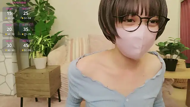 Snapshot of cohaku_329 chatting on 03-06-25, 03:24 cohaku 329 online show from 03-06-25, 03:24