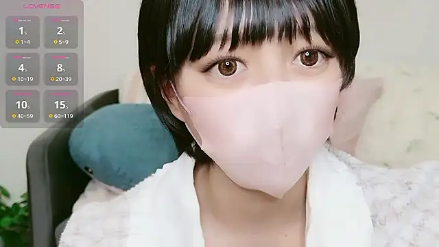 Snapshot of cohaku_329 chatting on 11-25-25, 11:21 cohaku 329 online show from 11-25-25, 11:21