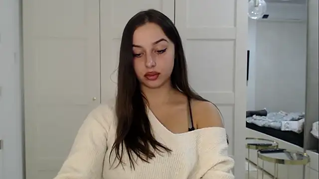 Snapshot of courtneyPerfect chatting on 10-27-25, 02:54 courtneyPerfect online show from 10-27-25, 02:54