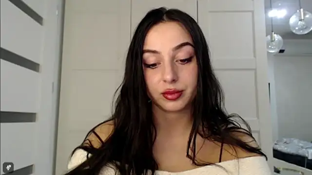 Snapshot of courtneyPerfect chatting on 12-15-25, 02:54 courtneyPerfect online show from 12-15-25, 02:54