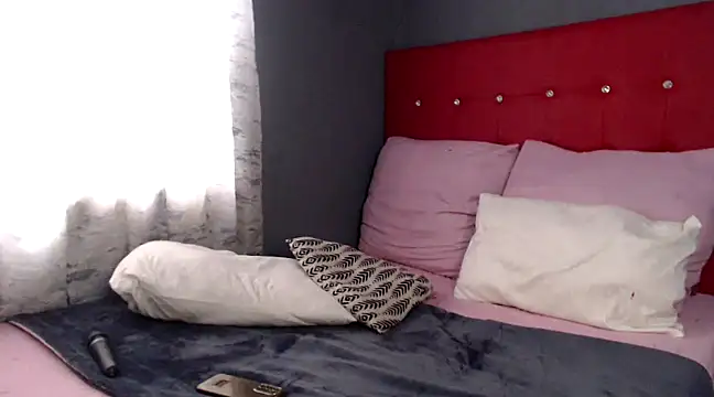 Foxybrownxx1 online show from 03-01-25, 08:34