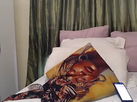 Foxybrownxx1 online show from 09-25-25, 07:23