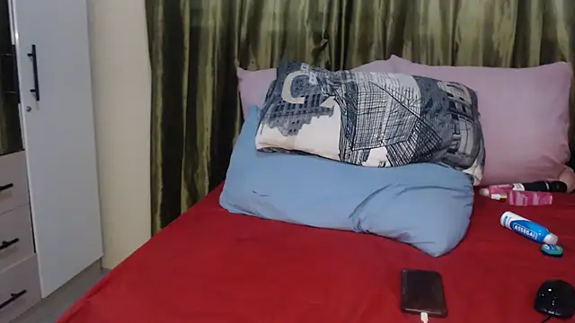 Foxybrownxx1 online show from 11-29-25, 07:39