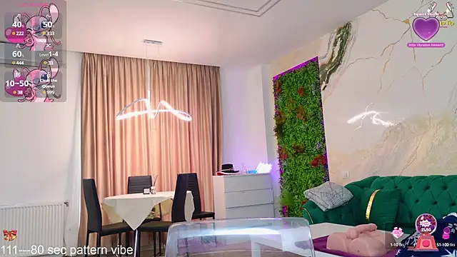 Snapshot of emily_bloom chatting on 02-04-25, 08:35 emily bloom online show from 02-04-25, 08:35