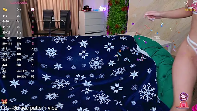 Snapshot of emily_bloom chatting on 02-11-25, 05:26 emily bloom online show from 02-11-25, 05:26