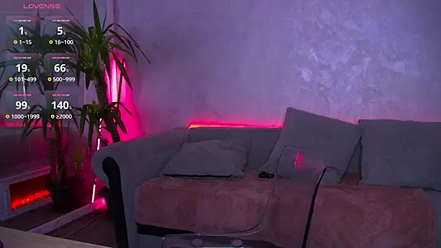 Snapshot of BambiAndAyline chatting on 03-06-25, 07:36 BambiAndAyline online show from 03-06-25, 07:36