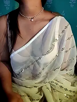 QueenOfHeart 07 online show from 11-07-25, 06:41