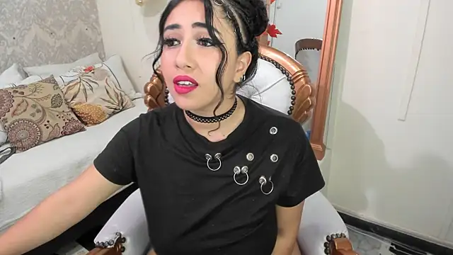 Sexy cristall  online show from 01-06-25, 09:41