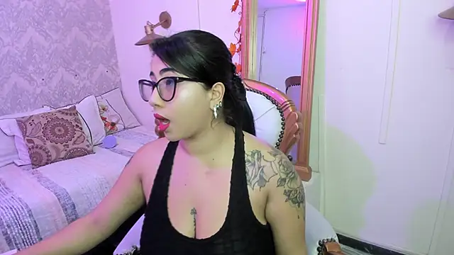 Sexy cristall  online show from 03-01-25, 09:15