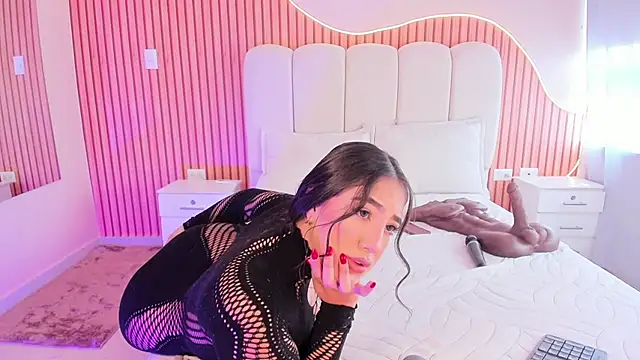 SofiiSweet  online show from 11-19-25, 03:34