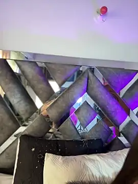 LylaLee111 online show from 02-24-25, 12:59