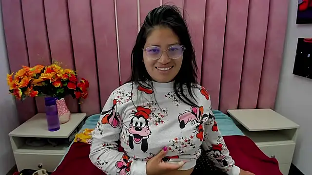 Miaa Smiith  online show from 09-25-25, 03:10