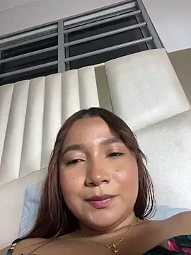 queen angelique online show from 06-07-26, 11:41