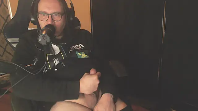 chicostick413 online show from 01-07-26, 03:36