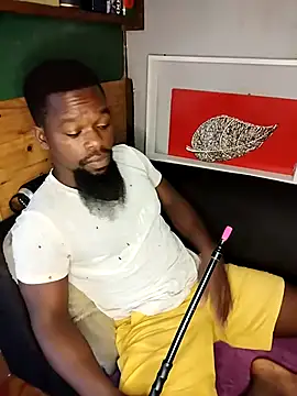 Snapshot of Chocolate_factory_man chatting on 03-15-25, 08:37 Chocolate factory man online show from 03-15-25, 08:37