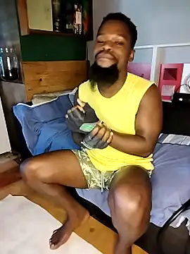 Snapshot of Chocolate_factory_man chatting on 03-20-25, 07:58 Chocolate factory man online show from 03-20-25, 07:58