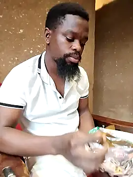 Snapshot of Chocolate_factory_man chatting on 10-30-25, 02:40 Chocolate factory man online show from 10-30-25, 02:40