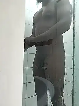 Snapshot of Chocolate_factory_man chatting on 11-19-25, 10:21 Chocolate factory man online show from 11-19-25, 10:21