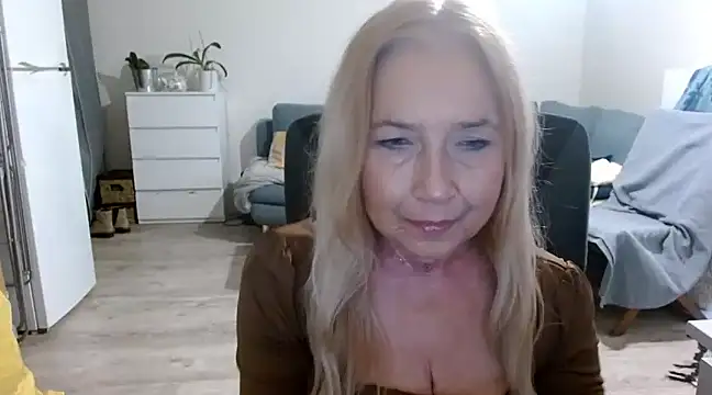 sofia xkiss online show from 01-14-25, 07:48