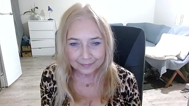 sofia xkiss online show from 02-04-25, 03:36