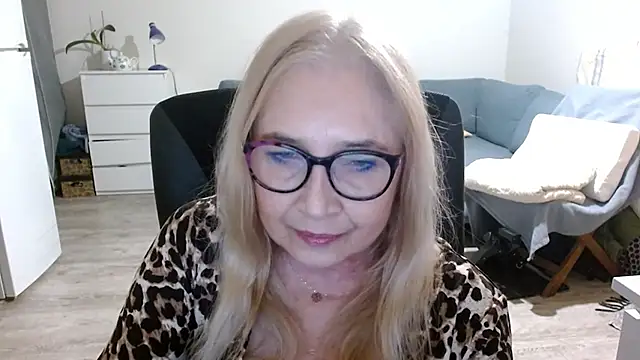 sofia xkiss online show from 02-04-25, 06:49