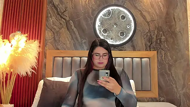 BellaPeers  online show from 11-18-25, 12:09