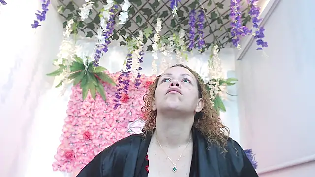 BLONDE SEXYHOT online show from 11-13-25, 11:47