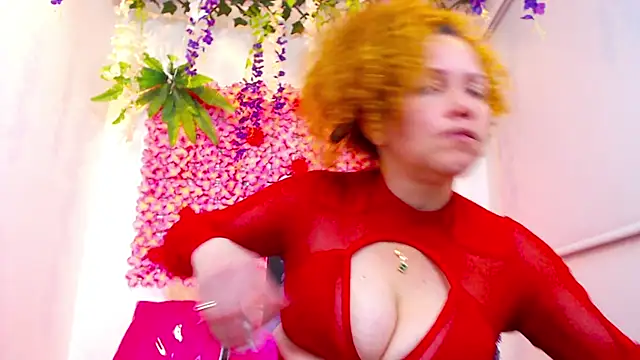 BLONDE SEXYHOT online show from 11-15-25, 01:03