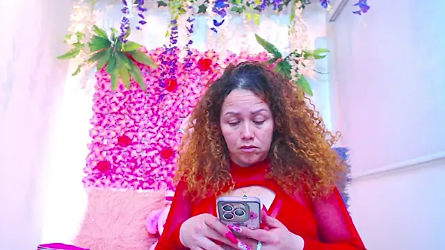 BLONDE SEXYHOT online show from 11-26-25, 07:37