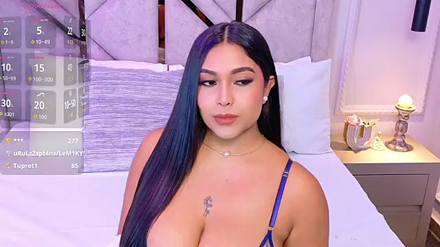 Snapshot of Kendall-Moll chatting on 11-27-25, 02:24 Kendall-Moll online show from 11-27-25, 02:24