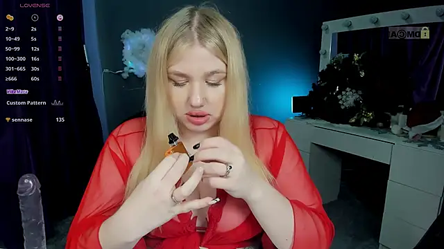 juli kisss online show from 01-10-25, 01:53