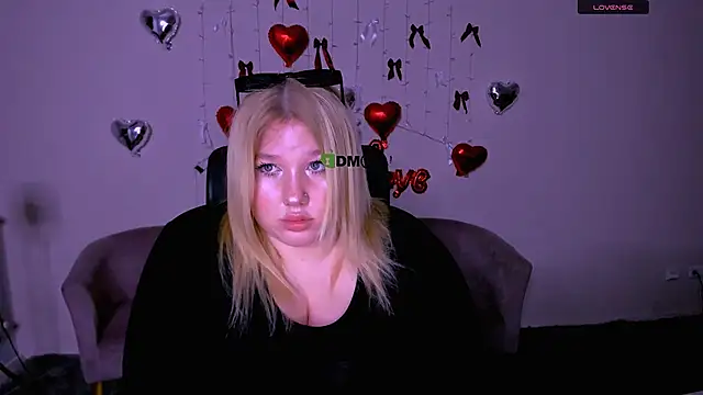 juli kisss online show from 02-14-26, 02:36