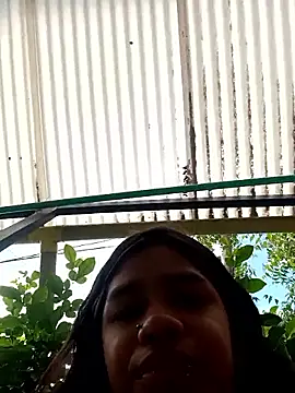 Snapshot of Little_Pau_Dirty chatting on 01-17-26, 01:49 Little Pau Dirty online show from 01-17-26, 01:49