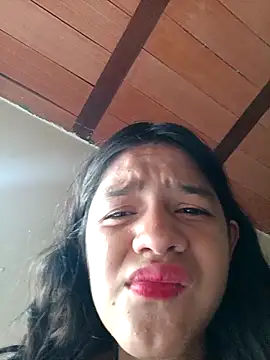 Snapshot of Little_Pau_Dirty chatting on 02-17-26, 07:31 Little Pau Dirty online show from 02-17-26, 07:31