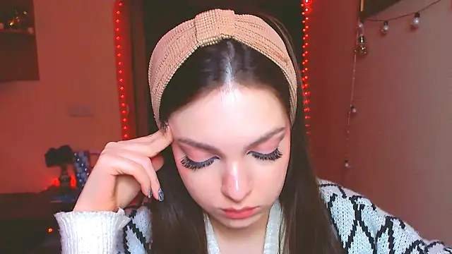 miss merciless  online show from 12-19-24, 06:56