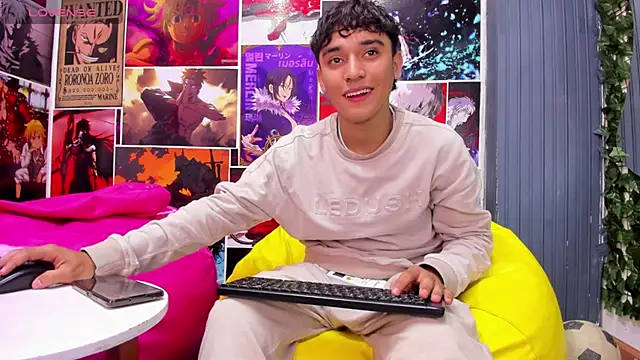 Snapshot of Austin_Cardieff chatting on 01-14-25, 11:48 Austin Cardieff online show from 01-14-25, 11:48