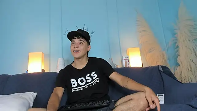 Snapshot of Austin_Cardieff chatting on 03-12-25, 03:35 Austin Cardieff online show from 03-12-25, 03:35