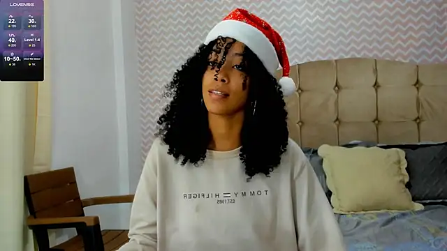 Snapshot of sasha_fox00 chatting on 12-08-24, 04:50 sasha fox00 online show from 12-08-24, 04:50