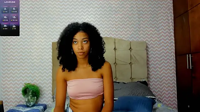 Snapshot of sasha_fox00 chatting on 12-08-24, 09:30 sasha fox00 online show from 12-08-24, 09:30