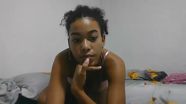 Snapshot of sasha_fox00 chatting on 12-28-24, 10:23 sasha fox00 online show from 12-28-24, 10:23