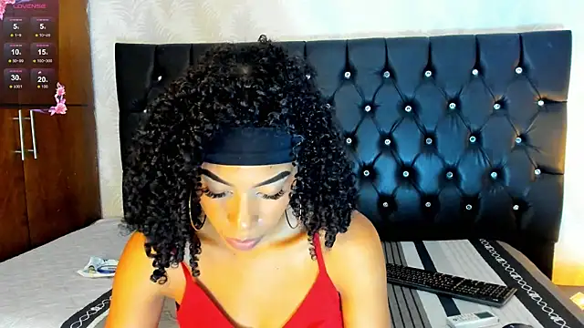 Snapshot of sasha_fox00 chatting on 01-07-25, 10:41 sasha fox00 online show from 01-07-25, 10:41