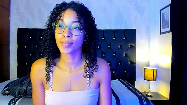 Snapshot of sasha_fox00 chatting on 01-18-25, 05:48 sasha fox00 online show from 01-18-25, 05:48
